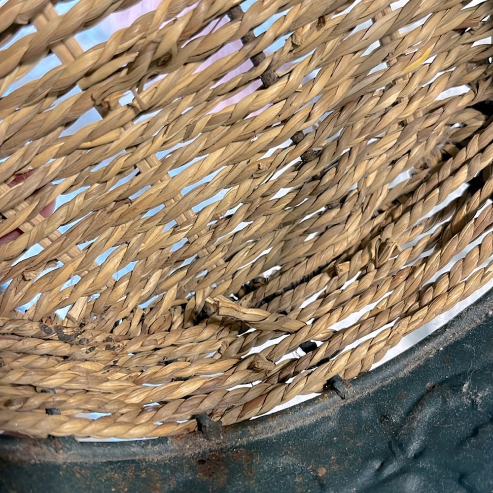 Decorative basket Metal Handle and trim - Picture 6 of 7